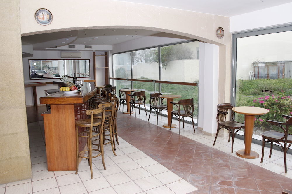 Athina Inn Herszonisszosz Kültér fotó